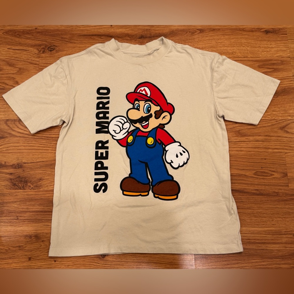 Nintendo Super Mario Tee, Youth Size 10
